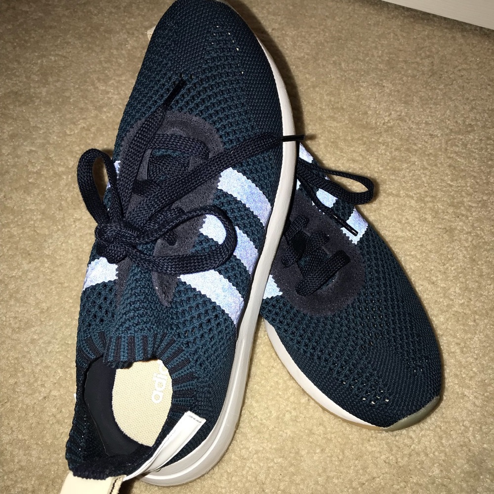 Women’s Adidas Tennis Shoes